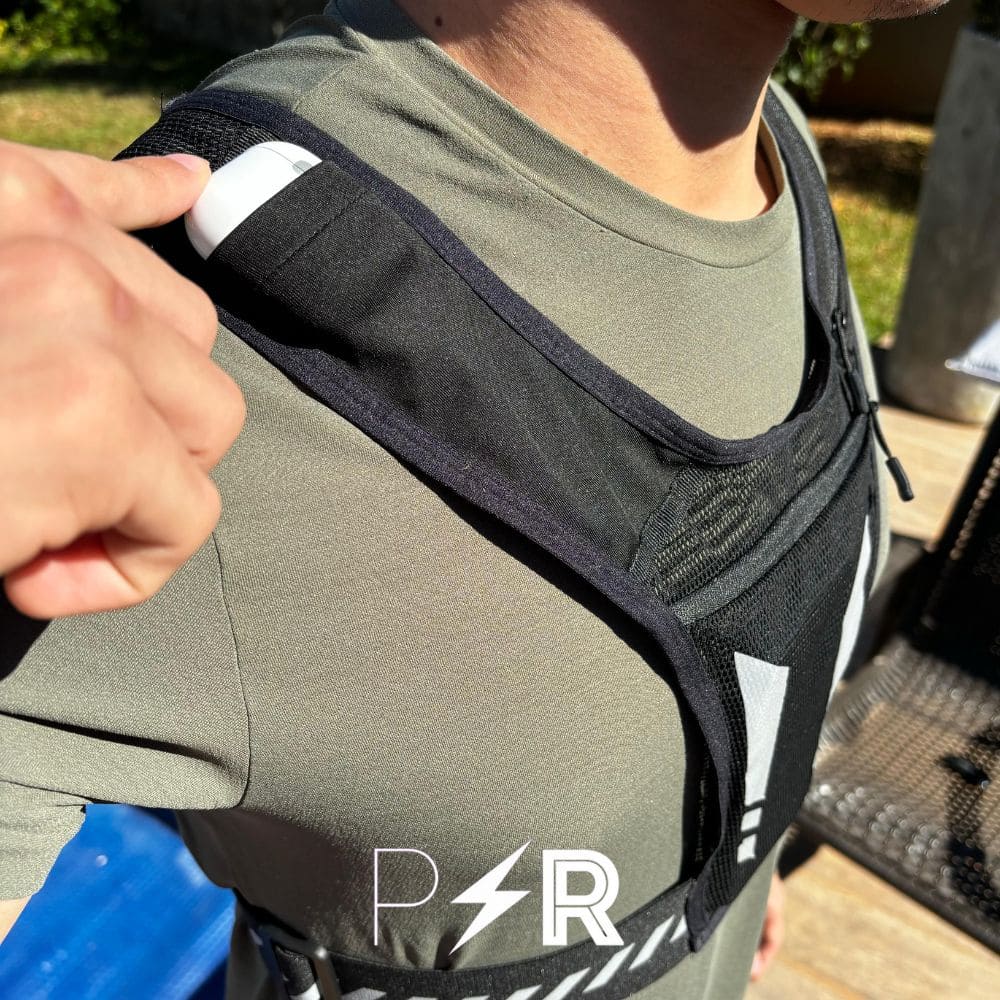 Ultraleichte reflektierende Laufweste – PacePro + Gratis-Trinkflasche